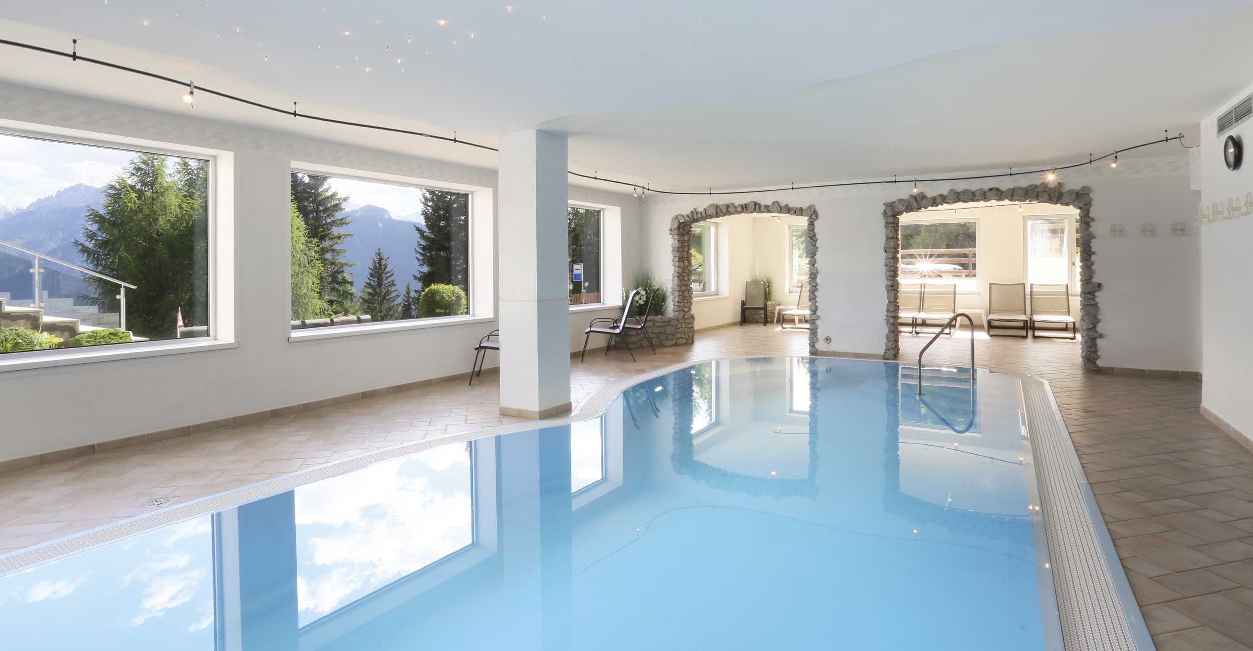 Pool indoor Dobbiaco Dolomites